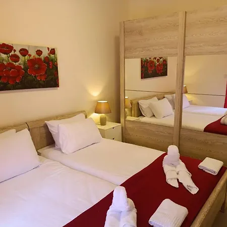 Cara Flats 2bed In Fl5 By Homely!