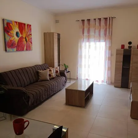 Apartment Cara Flats 2bed In Fl5 By Homely!
