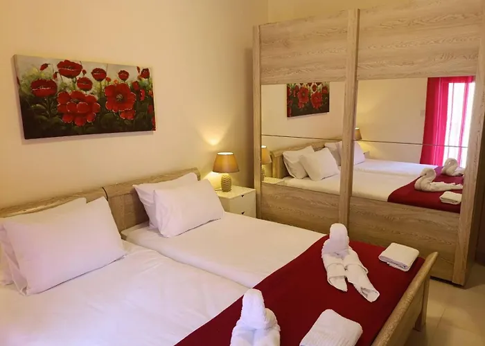 Cara Flats 2bed In Fl5 By Homely!