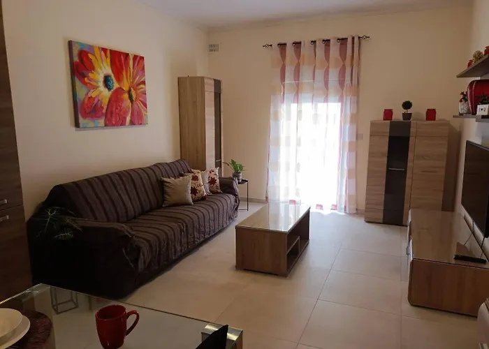 Apartment Cara Flats 2bed In Fl5 By Homely!
